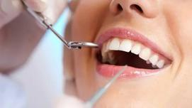 הקשר ההדדי וההרסני שבין סוכרת לבריאות השיניים